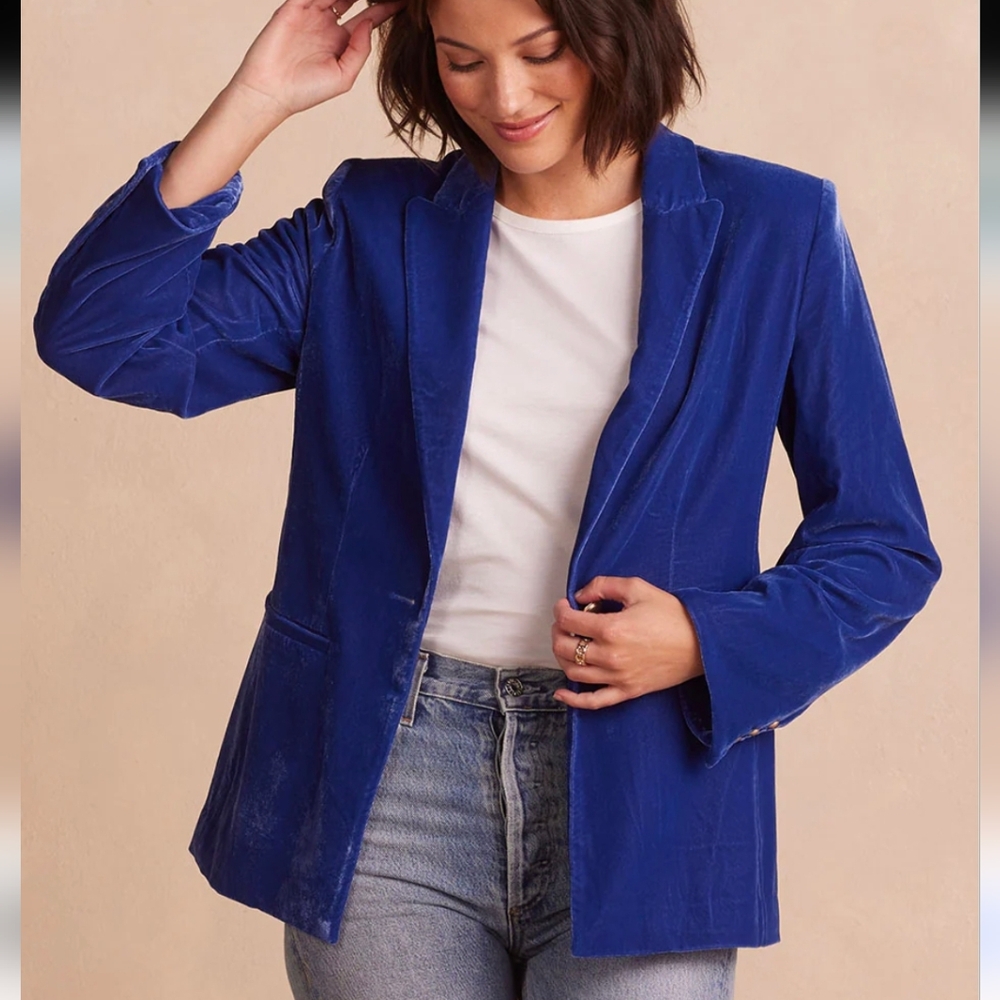 Summersalt Blue Sustainable Velvet Collection Blazer